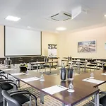 Select Hotel