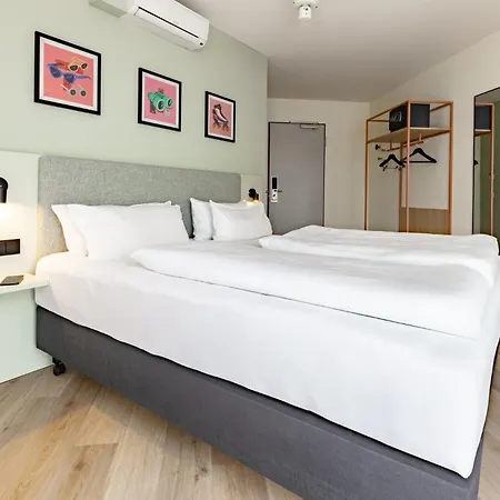 Garner By Ihg Отель