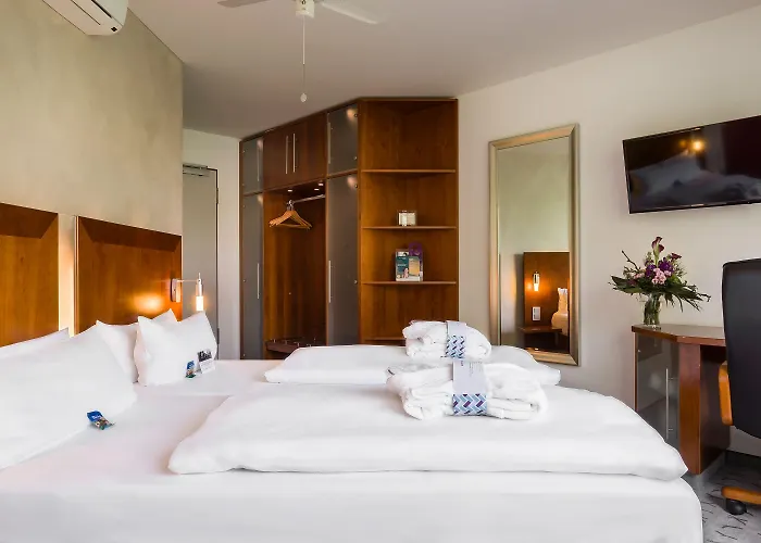 Hotel Garner 4*